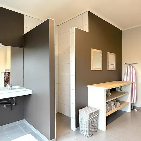 Holiday home Rozenberghoeve Ploegsteert